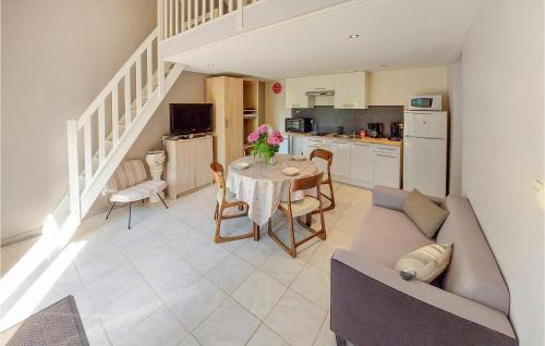 Molinet House | 1 Bedroom Beautiful Home In Molinet