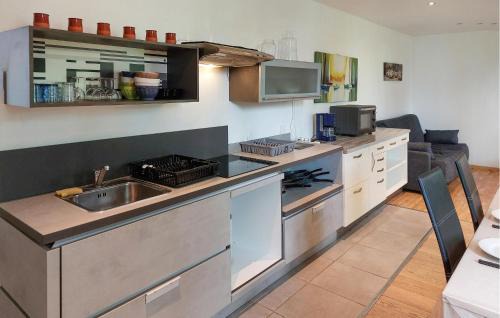 Saint-Evarzec Apartment | 1 Bedroom Nice Apartment In Saint-Evarzec