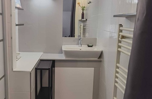 Bregy House | 1 Bedroom Private vacation home in BrÃ©gy