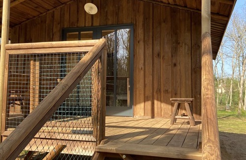 Sille-le-Philippe House | 1 wooden cabins in the Chanteloup forest