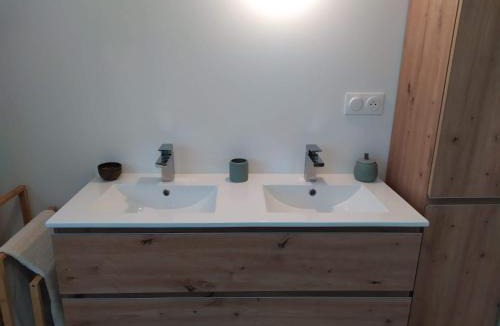 Fille Bed & Breakfast | 10 min du Circuit 24h du MANS - Grandes chambres très confortables dans maison récente et jardin !