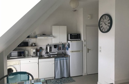 Larmor-Plage Apartment | 100m from the sea, bright apartment overlooking the marina,