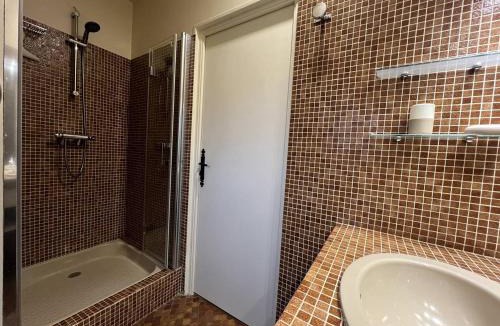 Sables-d'Or-les-Pins Villa | 102 - Belle Maison Familiale dans quartier calme