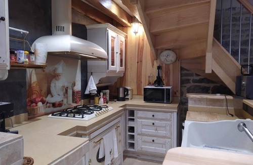 Saint-Etienne-du-Valdonnez House | 12-person gîte in Molines