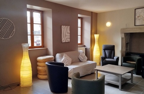 Solignac-sur-Loire House | 12-person, 6 double-bedroom gîte in Le Brignon, Haute-Loire.