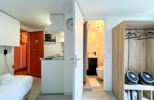 Quartier de la Porte-Saint-Denis Apartment | 144 - Urban Charming Studio in Paris