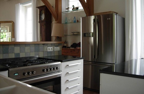 Villentrois House | 15 mins from BEAUVAL ZOO, charming family home, 19th century forge