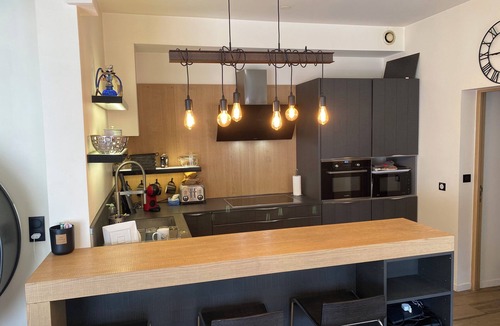 Noisiel House | 15 mn Paris et 15 mn Disney 3 mn JO Vaires 3 ch Terrasse bbq Baignoire Jacuzzi