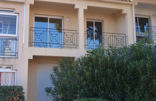 Collioure House | 15mn walk from Collioure, sea view, House in secure residence