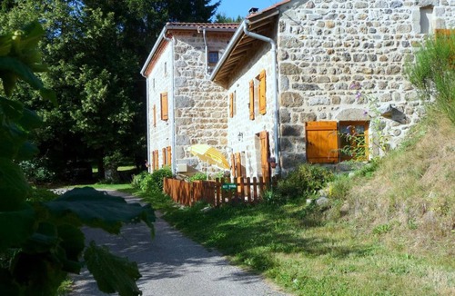 Saint-Jean-Soleymieux Cottage | 19th-century Forez Home, Garden & Pets Allowed