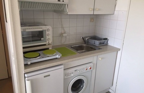 Le Barcares Apartment | 1BR Apartment for 4, beach 20m, parking, washing machine