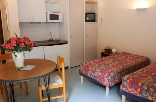 Aulus-les-Bains Apartment | 1st floor, fitness, swimming pool, parking, tv, 46m², Guzet