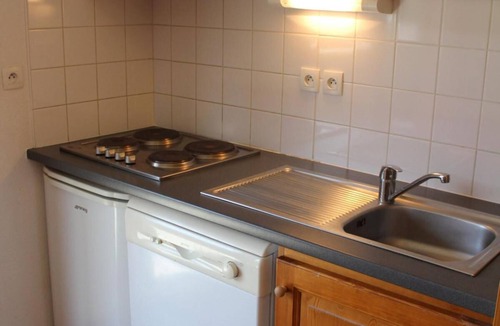 La Joue du Loup Apartment | 1st floor, view mountain, balcony, tv, 32m², La Joue du Loup