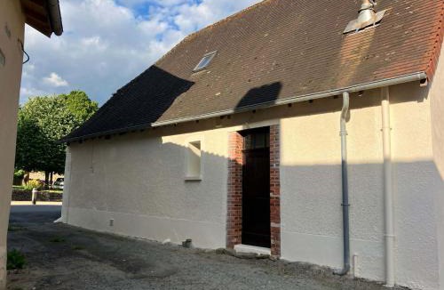 Saint-Cyr-les-Champagnes House | 2 Bed Cottage-Sleeps 4-Garden-Fireplace-Pets
