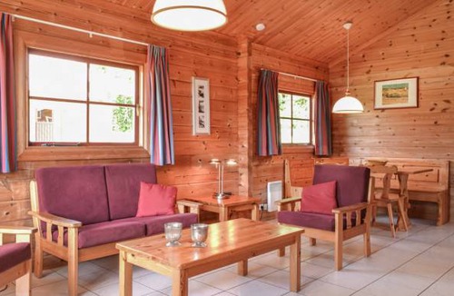 Mauroux House | 2 bedroom accommodation in Mauroux