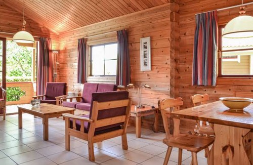 Mauroux House | 2 bedroom accommodation in Mauroux