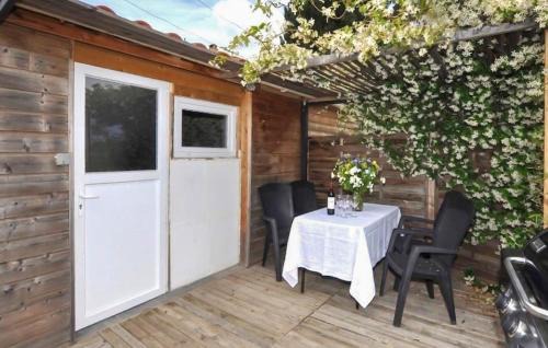 Perpignan House | 2 Bedroom Awesome Home In Perpignan