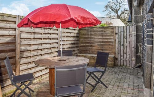 Gouarec House | 2 Bedroom Pet Friendly Home In Gouarec
