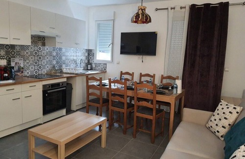 Le Blanc-Mesnil Apartment | 2 Bedroom unit in front of Le Bourget airport