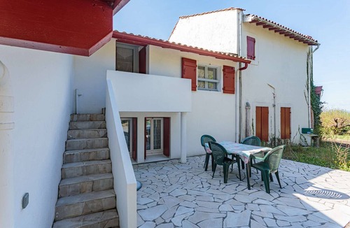 Saint-Jean-de-Luz Apartment | 2 Bedrooms Apartment In Saint Jean De Luz