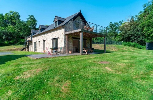 Saint-Evarzec House | 2 houses & a heated pool between the ocean and the countryside