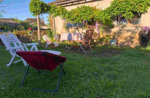 Saint-Projet Bed & Breakfast | 2 renovated bedrooms for families (MAX 2adults + 2children) + bathroom + WC