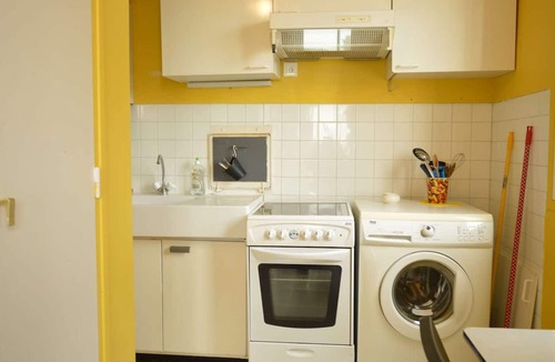 Argeles Plage Apartment | 2-room apartment, sleeps 5, direct beach access, Argelès-sur-Mer