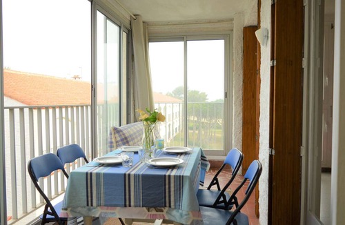Argeles Plage Apartment | 2-room apartment, sleeps 5, direct beach access, Argelès-sur-Mer