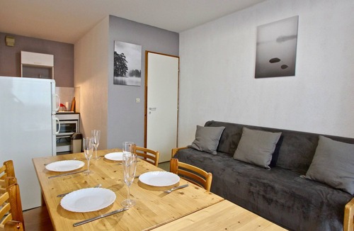 Chamrousse Apartment | 2-room apartment for 6, slopeside, facing south