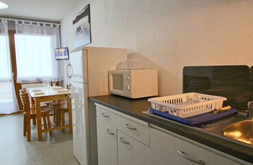 Chamrousse Apartment | 2-room apartment for 6, slopeside, facing south