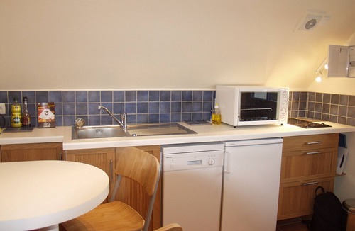 Le Palais Apartment | 2-Room Apartment in Nature Near Beach