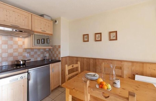 Briancon Apartment | 200m from resort center, 4th floor, balcony, tv, ski locker, 40m², Serre Chevalier