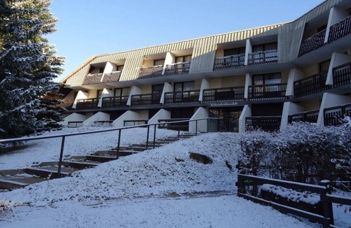 Chantemerle Apartment | 200m from resort center, terrace, tv, ski locker, 26m², Serre Chevalier