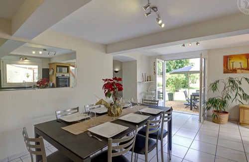 Montbrison Cottage | 200m² Cottage with Spa and Sauna in Montbrison