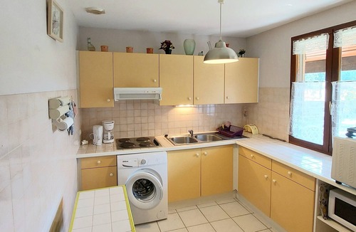 Elne Apartment | 2km mer 2ch trés grand jardin campagne wifi parking 4 pers sur demande animaux