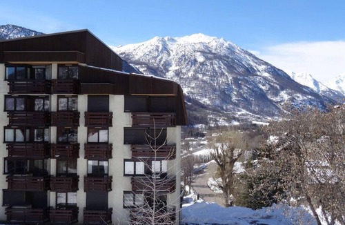 Chantemerle Apartment | 2nd floor, balcony, parking, tv, ski locker, 31m², Serre Chevalier