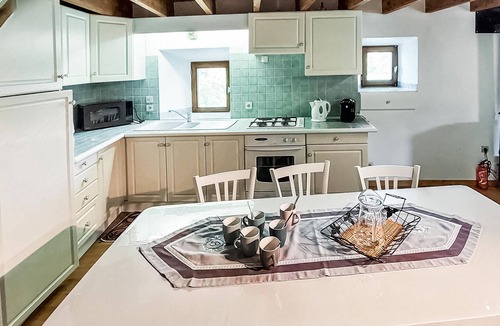 Essertines-en-Chatelneuf House | 3 bedroom amazing home in Essertines-en-Châtelne