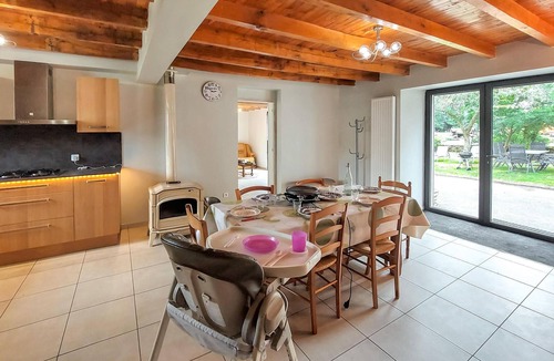 Saint-Hostien House | 3 bedroom accommodation in Saint-Hostien