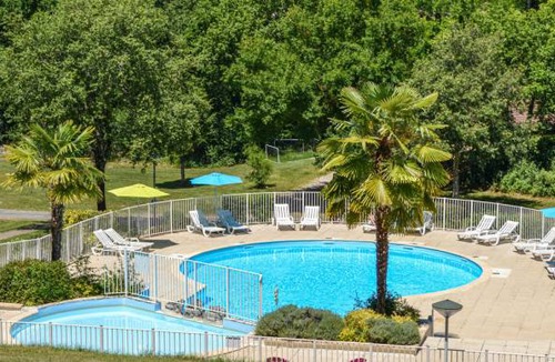 Mauroux House | 3 bedroom accommodation in Mauroux
