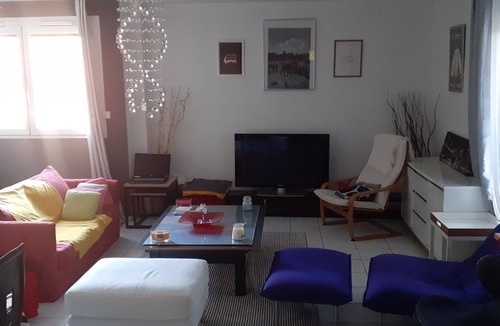 Lognes Apartment | 3 bedroom apartment, large living room, garden and terrace