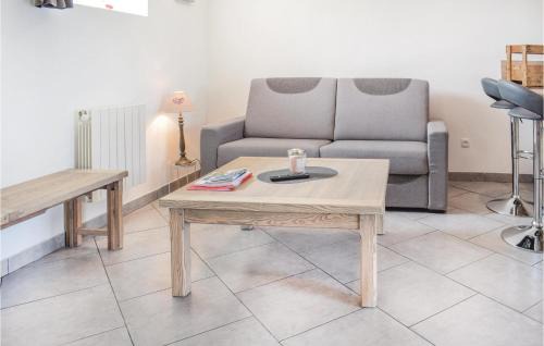 Terre-et-Marais House | 3 Bedroom Gorgeous Home In Sainteny