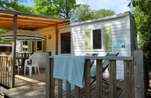 Saint-Cheron House | 3 Bedroom Mobile Home in Saint-ChÃ©ron