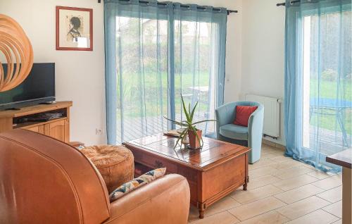 Trevou-Treguignec House | 3 Bedroom Stunning Home In Trévou-Tréguignec