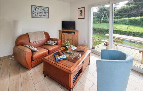 Trevou-Treguignec House | 3 Bedroom Stunning Home In Trévou-Tréguignec