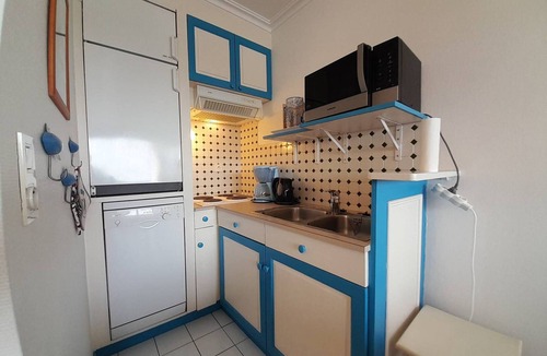 La Trinite-sur-Mer Apartment | 3-room apartment in La Trinité-sur-Mer with parking, 4 pers., port view