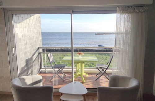 Saint-Jacques Apartment | 3-Room Apartment with Balcony and Parking - Sarzeau