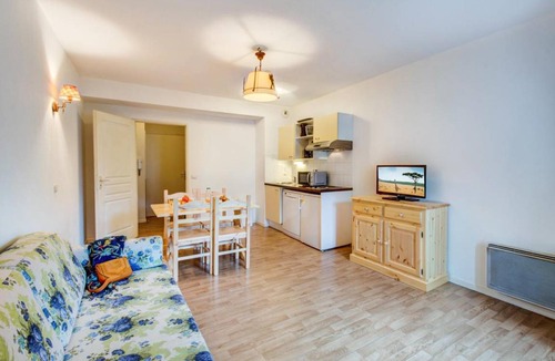 Bagneres-de-Luchon Apartment | 38 m² Apartment ∙ 1 bedroom ∙ 5 guests