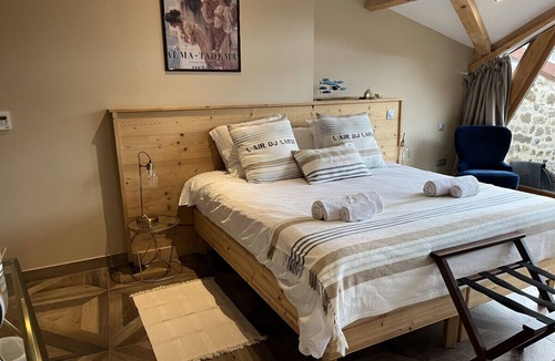 Langeac Bed & Breakfast | 38sqm Terrace Jacuzzi | Historic CityCenter | AC
