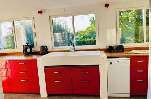 Etaules House | 3bed house with private garden - Close to beaches