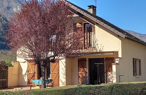 Salles-et-Pratviel Villa | 4-bedroom villa, nature, quiet, panoramic mountain views